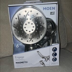 Moen Magnetix Spot Resist Showerhead - Silver